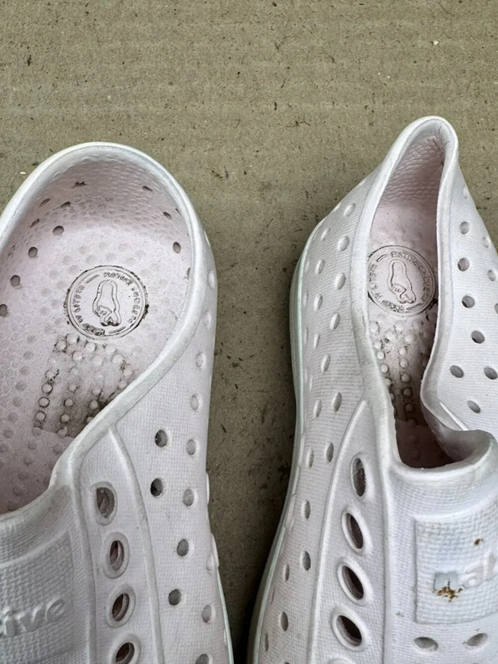 Kid's Native Pink Jefferson Slip-On Water Shoes Size C8 need cleaning
